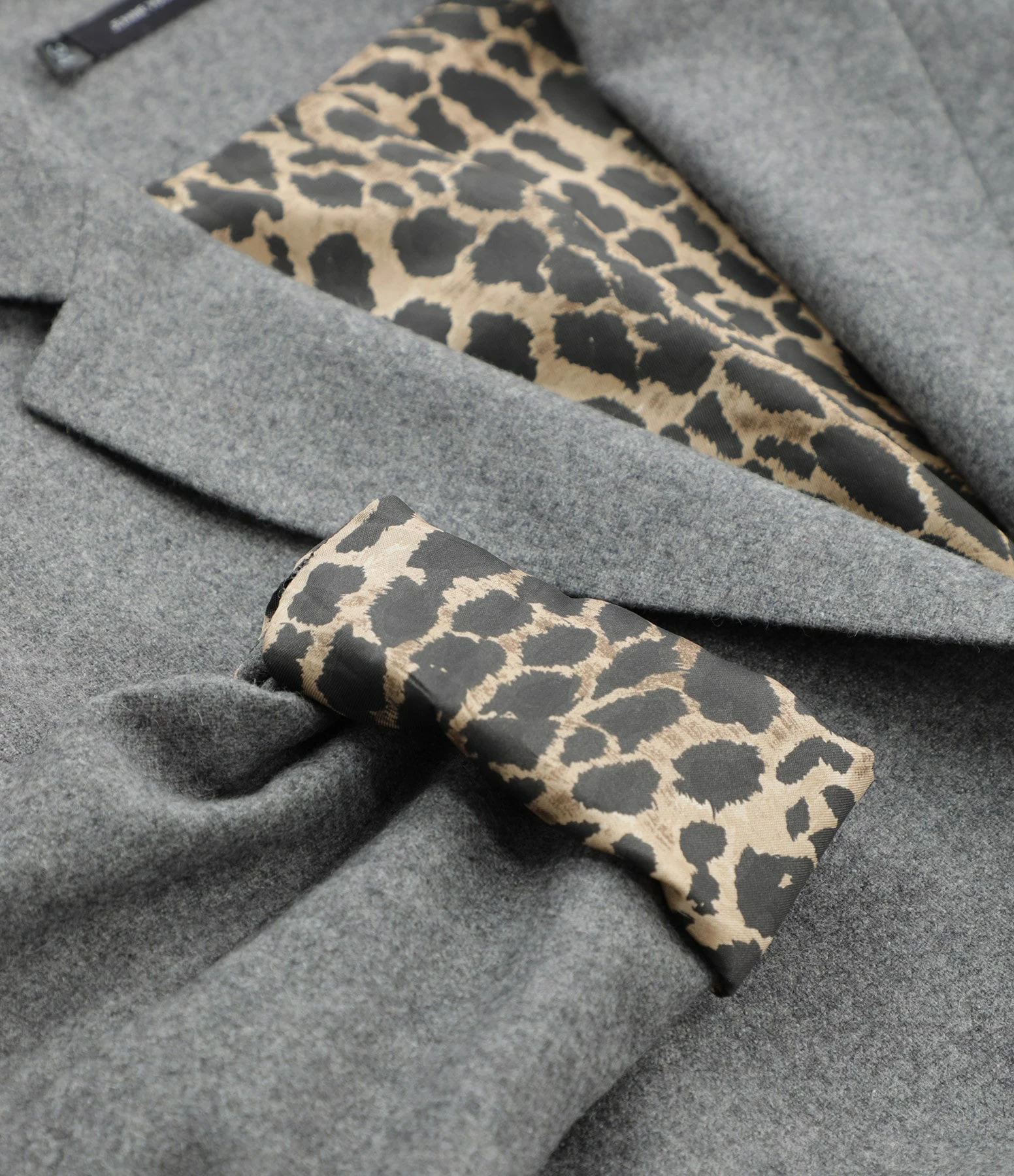 Coupon 🔥 JEANNE VOULAND Veste Blazer Geor Flanelle Gris Léopard 😀 2 Coupon 🔥 JEANNE VOULAND Veste Blazer Geor Flanelle Gris Léopard 😀 – Image 2