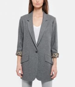 Coupon 🔥 JEANNE VOULAND Veste Blazer Geor Flanelle Gris Léopard 😀 10 Coupon 🔥 JEANNE VOULAND Veste Blazer Geor Flanelle Gris Léopard 😀 -BOUTIQUE MARGAUX LONNBERG unnamed file 1278