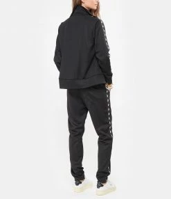 Top 10 🥰 GOLDEN GOOSE Veste Star Denise Étoiles Noir 👏 11 Top 10 🥰 GOLDEN GOOSE Veste Star Denise Étoiles Noir 👏 -BOUTIQUE MARGAUX LONNBERG unnamed file 1339