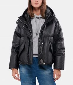 Vente flash 😍 MM6 MAISON MARGIELA Doudoune Matelassée Simili Cuir Noir 🌟 8 Vente flash 😍 MM6 MAISON MARGIELA Doudoune Matelassée Simili Cuir Noir 🌟 -BOUTIQUE MARGAUX LONNBERG unnamed file 3369 scaled