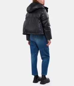 Vente flash 😍 MM6 MAISON MARGIELA Doudoune Matelassée Simili Cuir Noir 🌟 10 Vente flash 😍 MM6 MAISON MARGIELA Doudoune Matelassée Simili Cuir Noir 🌟 -BOUTIQUE MARGAUX LONNBERG unnamed file 3371 scaled