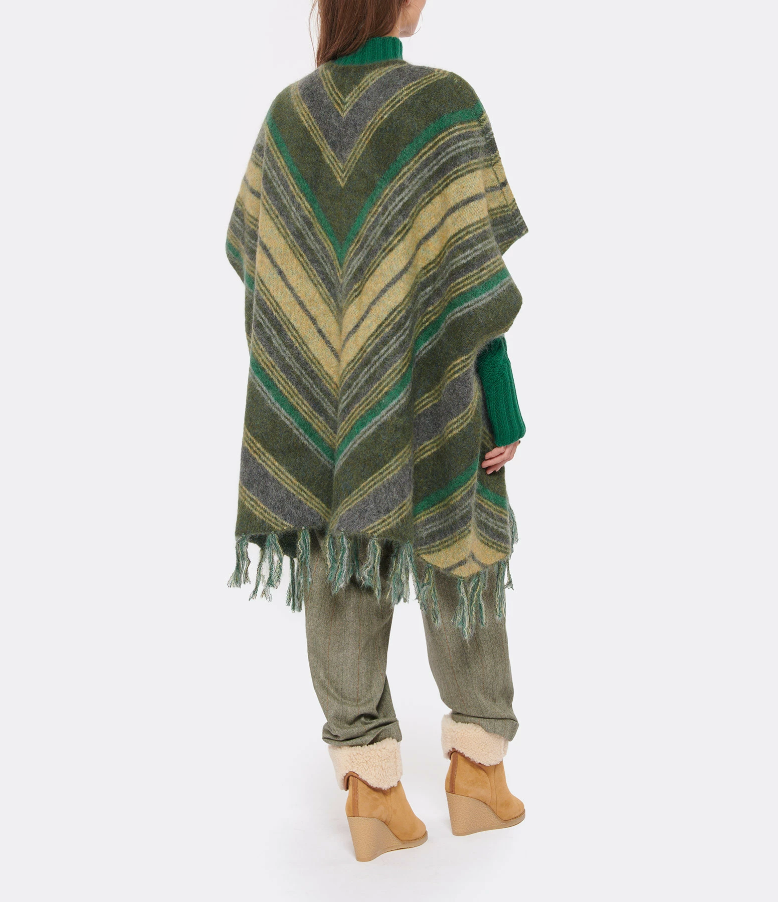 Les meilleures critiques de 😍 ANTIK BATIK Poncho Maya Mohair Vert ⭐ 3 Les meilleures critiques de 😍 ANTIK BATIK Poncho Maya Mohair Vert ⭐ – Image 3