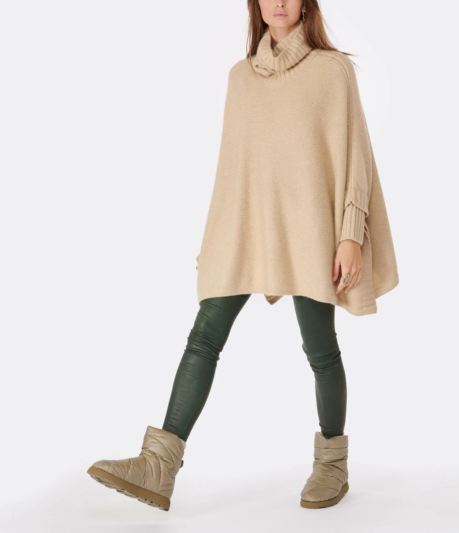 Nouveau 💯 KUJTEN Poncho Ciara Col Roulé Cachemire Beige Organique 🧨 6 Nouveau 💯 KUJTEN Poncho Ciara Col Roulé Cachemire Beige Organique 🧨 – Image 6